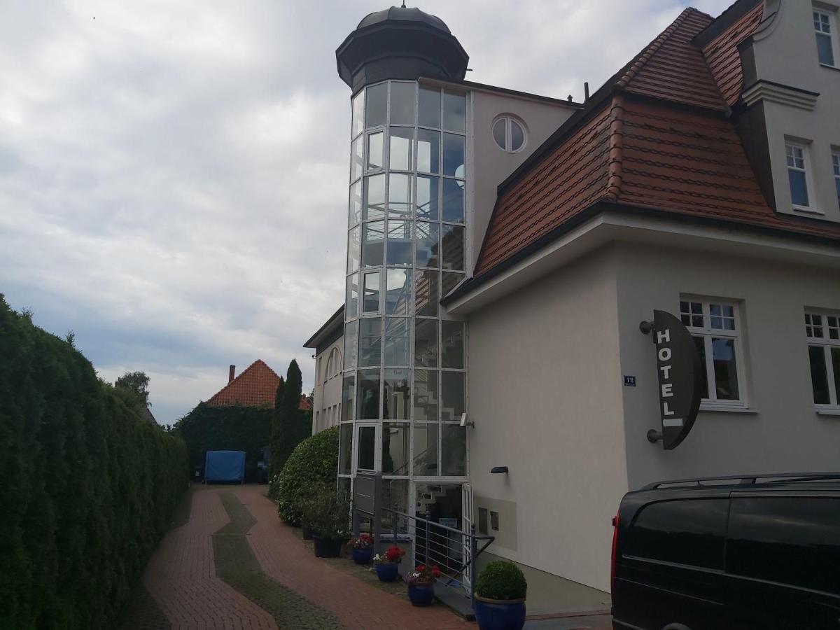 Hotel Schwanenhof Wittenburg Extérieur photo
