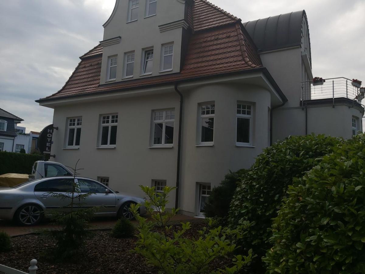 Hotel Schwanenhof Wittenburg Extérieur photo